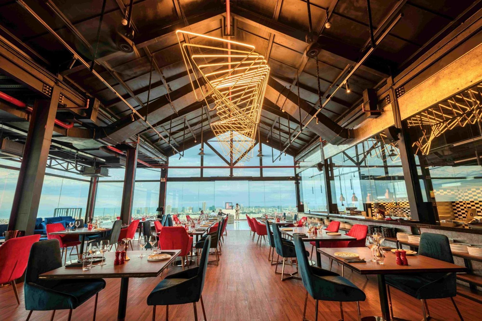 Golden Apartment With Sea View Da Nang Buitenkant foto