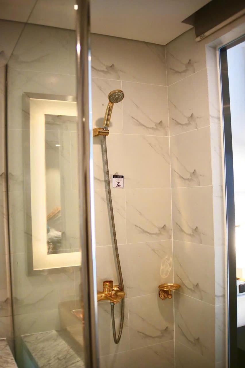 Golden Apartment With Sea View Da Nang Buitenkant foto